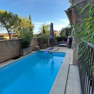 Cigale Climatisée Avec Cuisine, Au Bonheur Beaumes-de-Venise